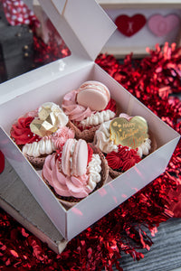 4 Valentine's day Cupcakes