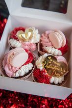 Load image into Gallery viewer, 4 Valentine&#39;s day Cupcakes